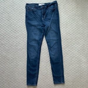 Hollister High Rise Super Skinny 9R Dark Blue Jeans